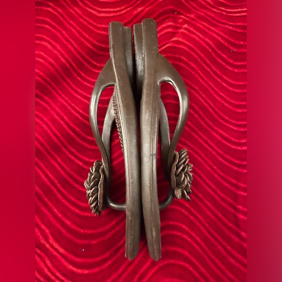 OkaB sandals size Medium brown in color - Picture 5 of 7